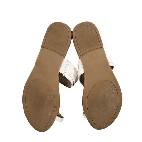 Guess Shoes Womens 7.5 Sandals Toe Ring Slides Logo Chain White Slip On Flats - Picture 8 of 10